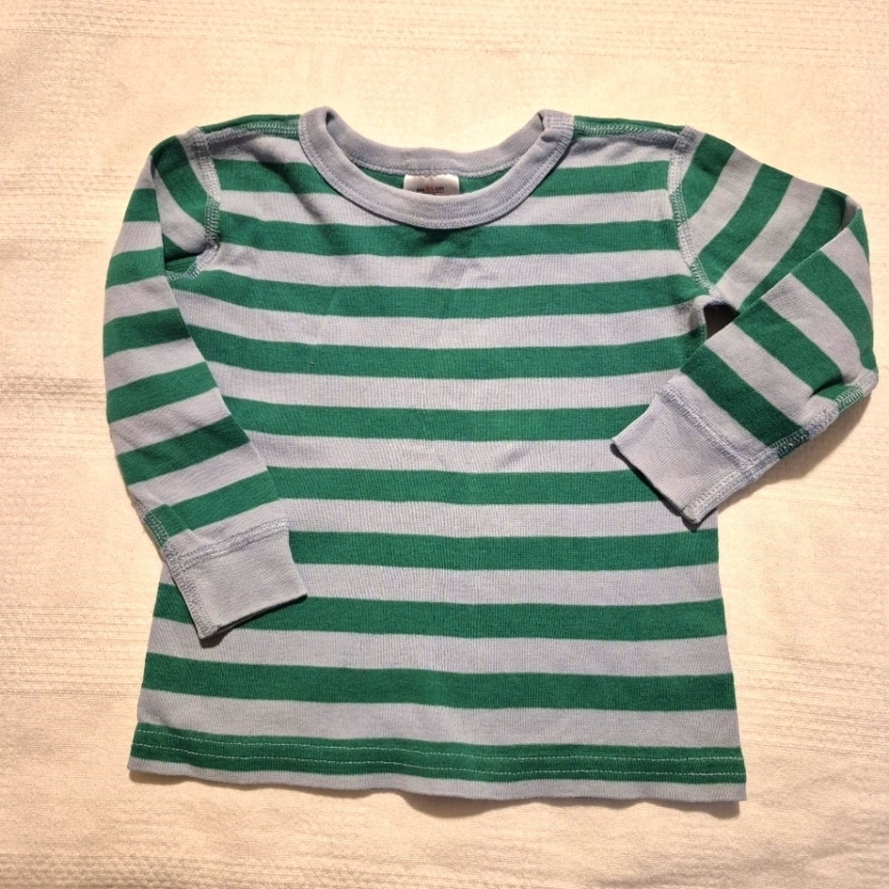 Hanna Andersson boys size 85 or 2T green & gray pajama top GUC